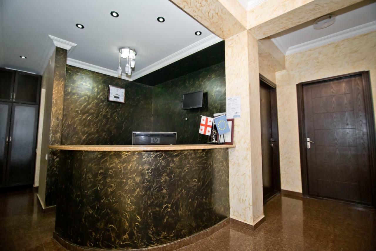 فندق Vizit باتومي المظهر الخارجي الصورة
